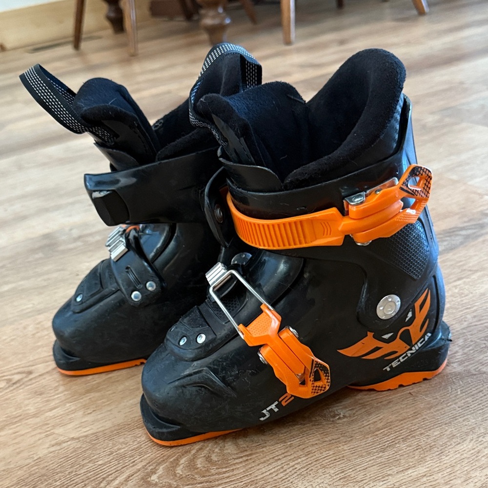 Tecnica JT 2 Black and Orange Ski Boots